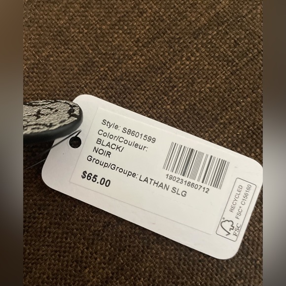 GUESS wallet - Picture 4 of 5